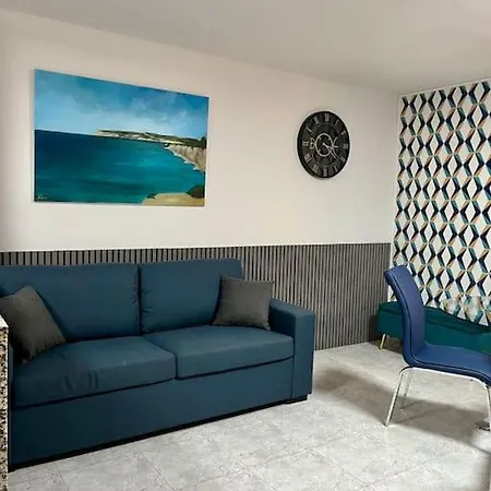 Iris Chic * Marsaskala