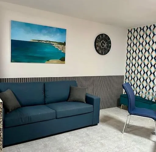 Iris Chic * Marsaskala